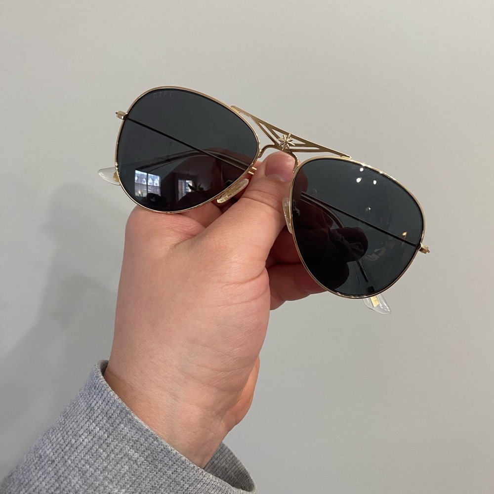 DIFF eyewear x Captain Marvel Limited Edition